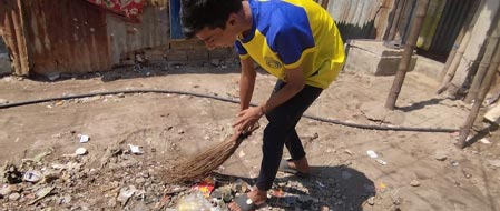 Kabir cleaning the neighborhood